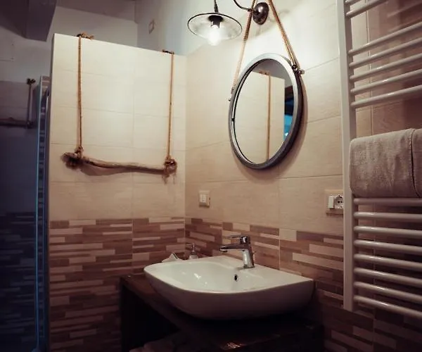 Bed & Breakfast Il Mare In Stanza 3*