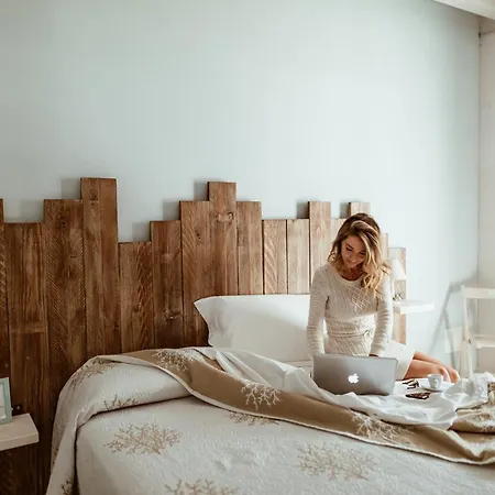 Il Mare In Stanza לינה וארוחת בוקר 3*