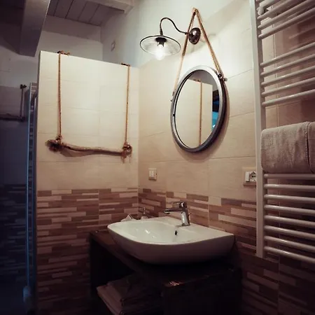 Bed & Breakfast Il Mare In Stanza 3*