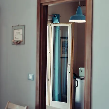 Bed & Breakfast Il Mare In Stanza 3*